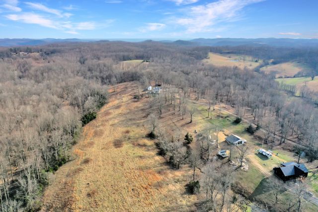 1041 Old Mount Vernon Rd, Bethpage, TN 37022