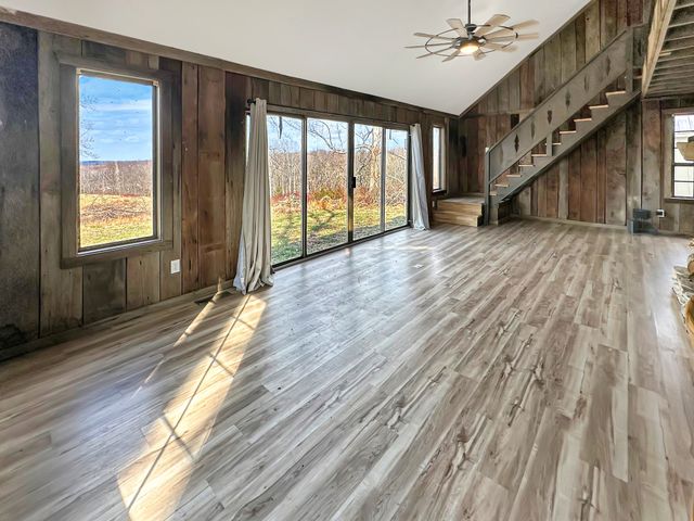 1041 Old Mount Vernon Rd, Bethpage, TN 37022