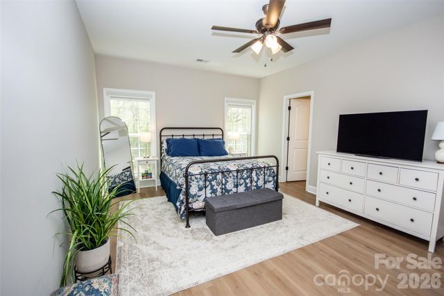 540 New Salem Road 10-11, Statesville, NC 28625