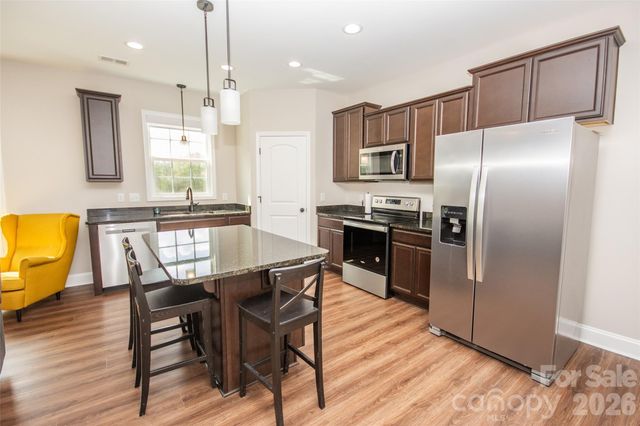 540 New Salem Road 10-11, Statesville, NC 28625