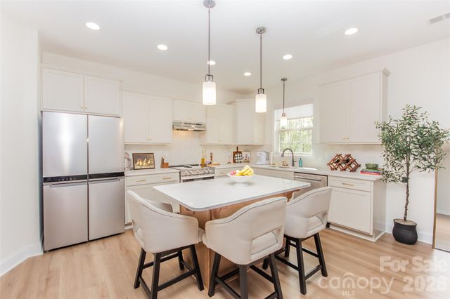 540 New Salem Road 10-11, Statesville, NC 28625