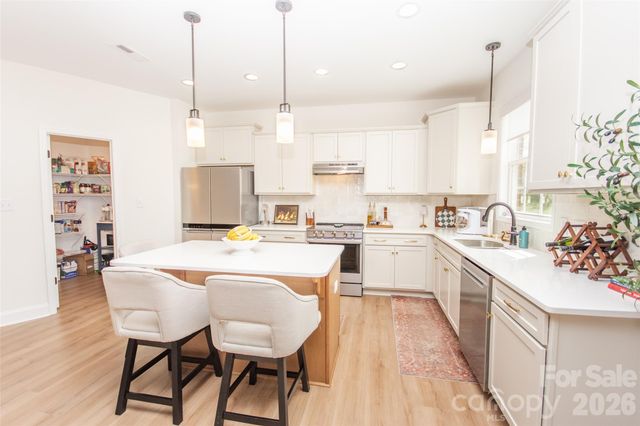 540 New Salem Road 10-11, Statesville, NC 28625
