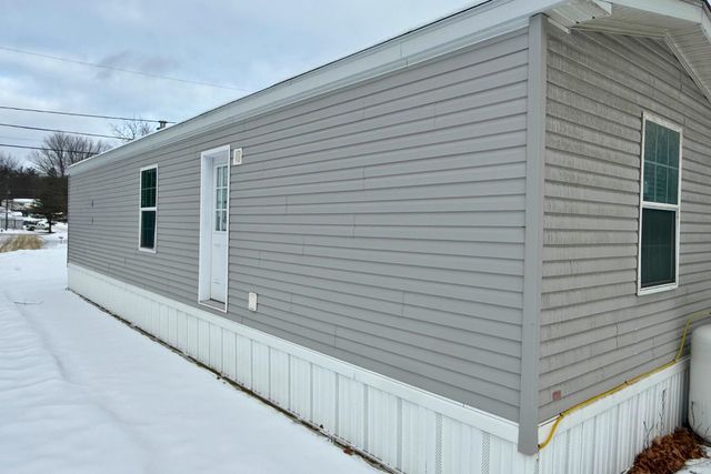 7 Rose Lane, Franklin, NH 03235