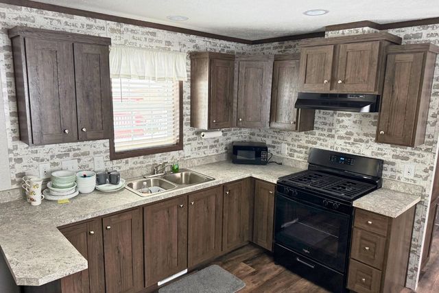 7 Rose Lane, Franklin, NH 03235