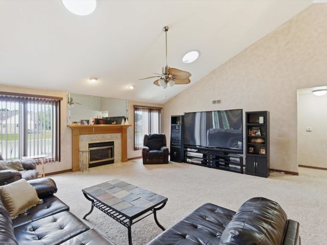 41891 Clinton Pines Drive, Clinton Township, MI 48038