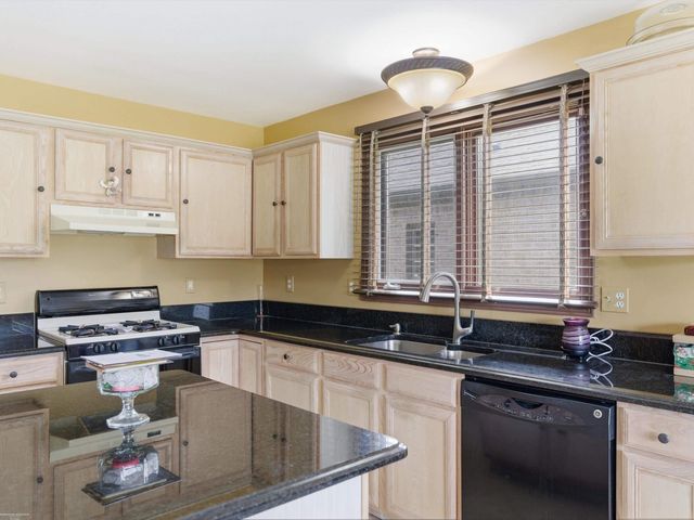 41891 Clinton Pines Drive, Clinton Township, MI 48038