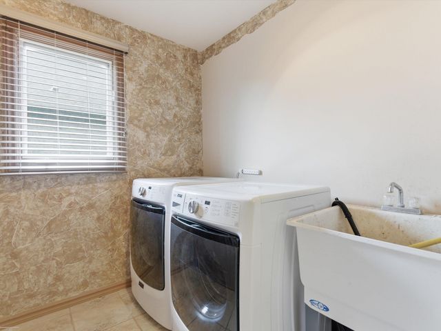 41891 Clinton Pines Drive, Clinton Township, MI 48038