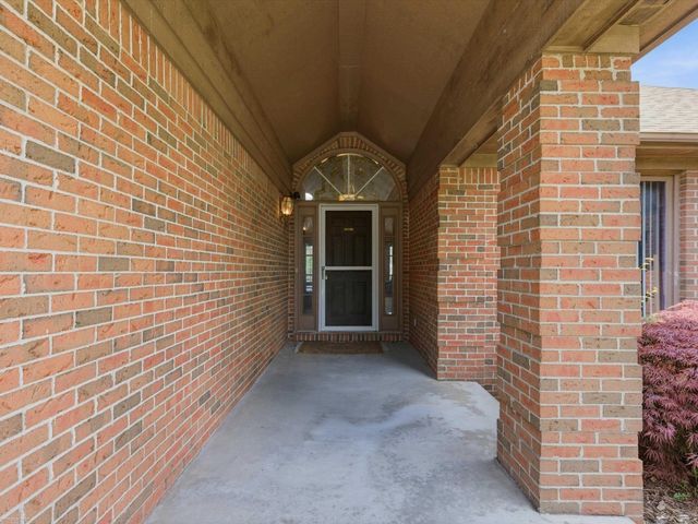 41891 Clinton Pines Drive, Clinton Township, MI 48038