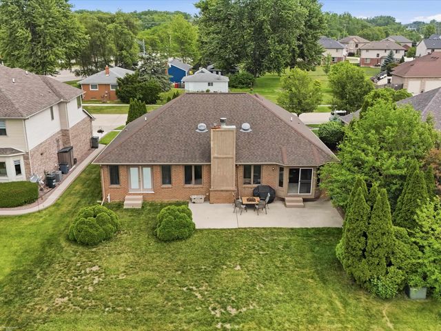 41891 Clinton Pines Drive, Clinton Township, MI 48038