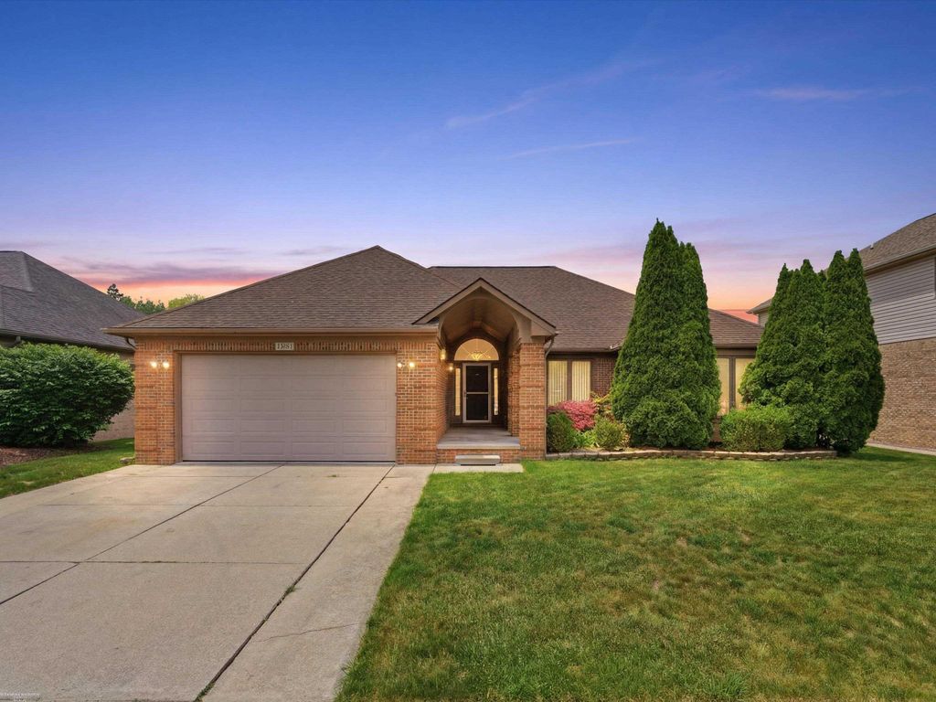 41891 Clinton Pines Drive, Clinton Township, MI 48038