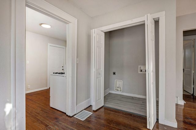 2829 N Grant Avenue, Springfield, MO 65803