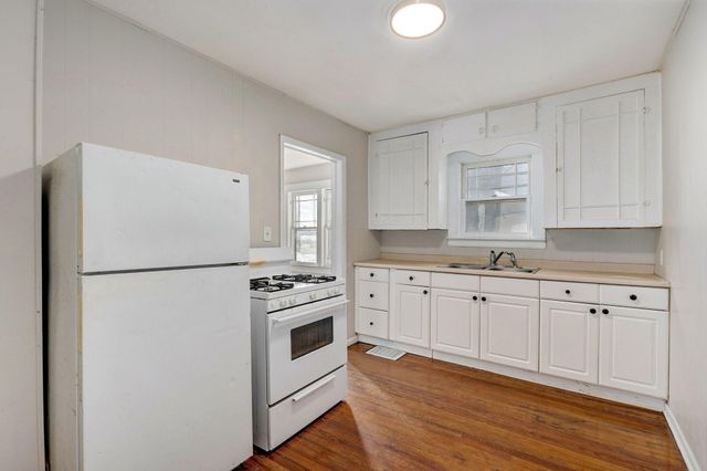 2829 N Grant Avenue, Springfield, MO 65803