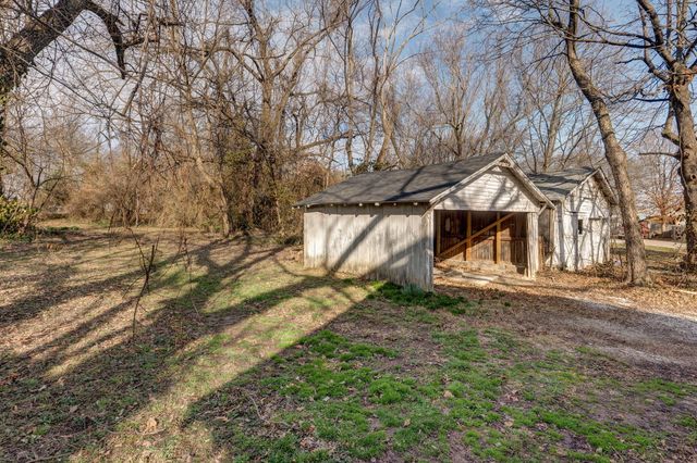 2829 N Grant Avenue, Springfield, MO 65803