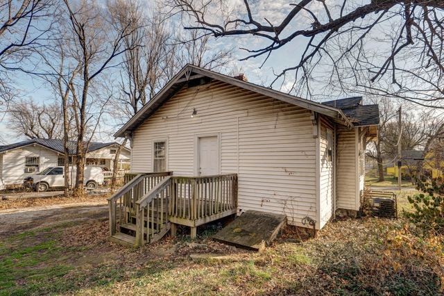 2829 N Grant Avenue, Springfield, MO 65803
