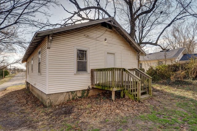 2829 N Grant Avenue, Springfield, MO 65803