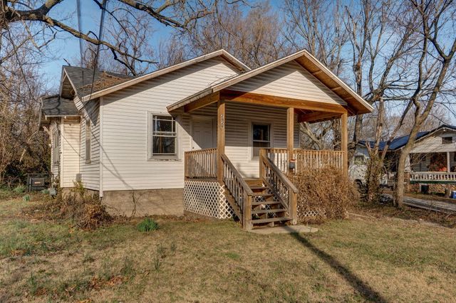 2829 N Grant Avenue, Springfield, MO 65803