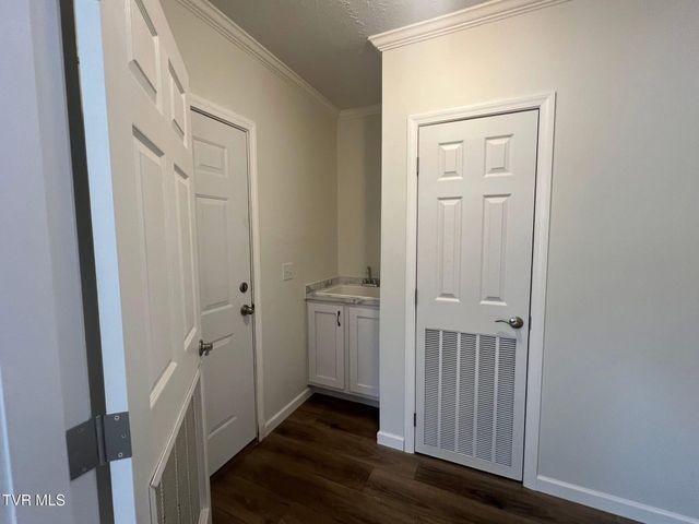 290 Race Track Road, Rogersville, TN 37857