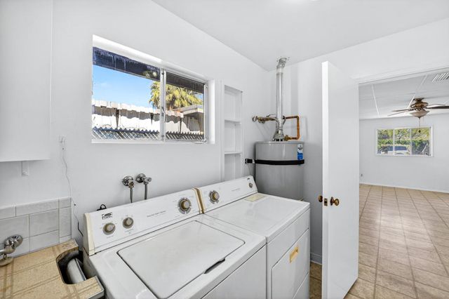 765 N Paseo De Anza, Palm Springs, CA 92262