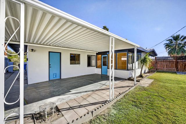 765 N Paseo De Anza, Palm Springs, CA 92262