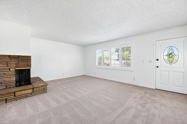 765 N Paseo De Anza, Palm Springs, CA 92262