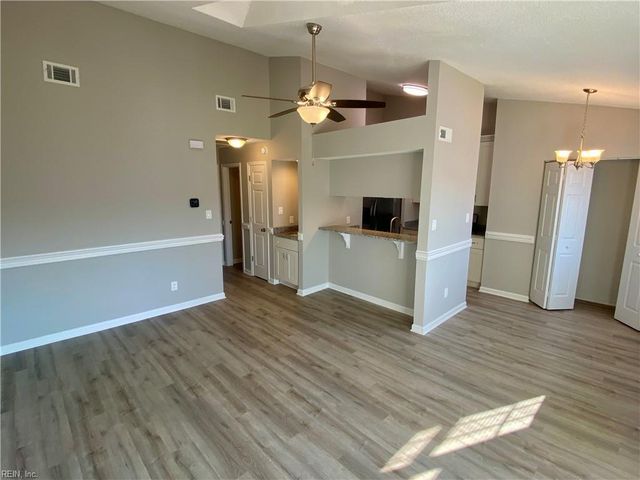 3530 Dublin Ct, Virginia Beach, VA 23453