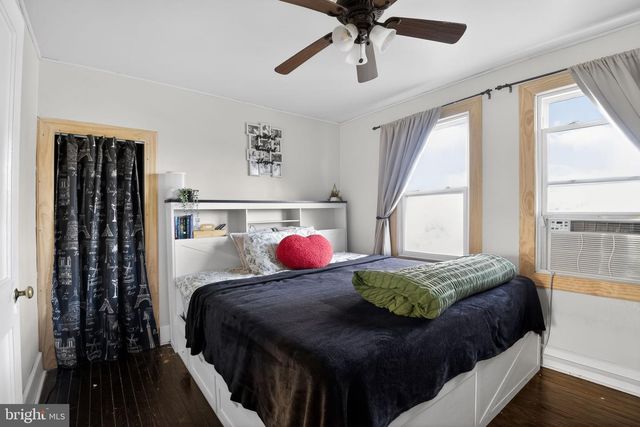 64 OAK ST, Pennsville, NJ 08070