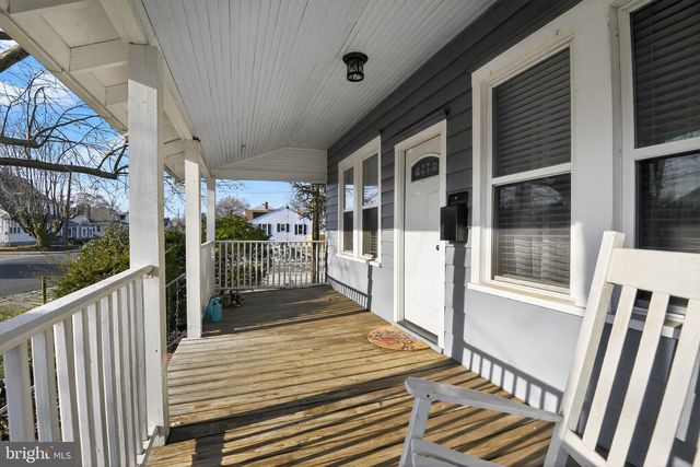 64 OAK ST, Pennsville, NJ 08070