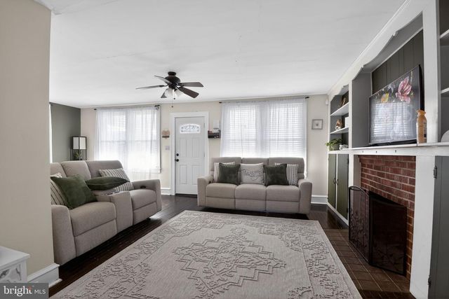 64 OAK ST, Pennsville, NJ 08070