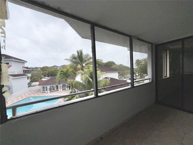 8205 SW 152nd Ave F-310, Miami, FL 33193