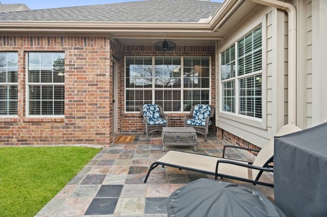 1612 Lake Eden Drive, Euless, TX 76039