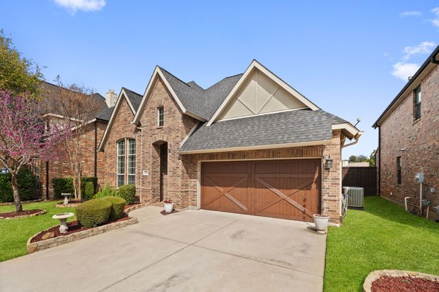 1612 Lake Eden Drive, Euless, TX 76039
