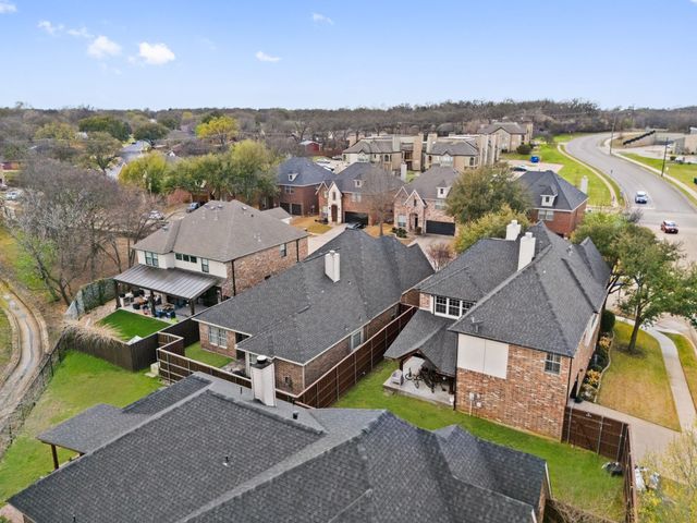 1612 Lake Eden Drive, Euless, TX 76039