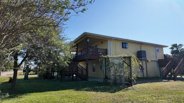 1126 W Canal Drive, Crystal Beach, TX 77650