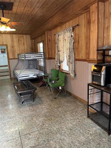 1126 W Canal Drive, Crystal Beach, TX 77650