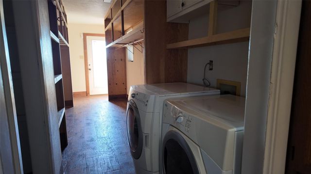 1126 W Canal Drive, Crystal Beach, TX 77650