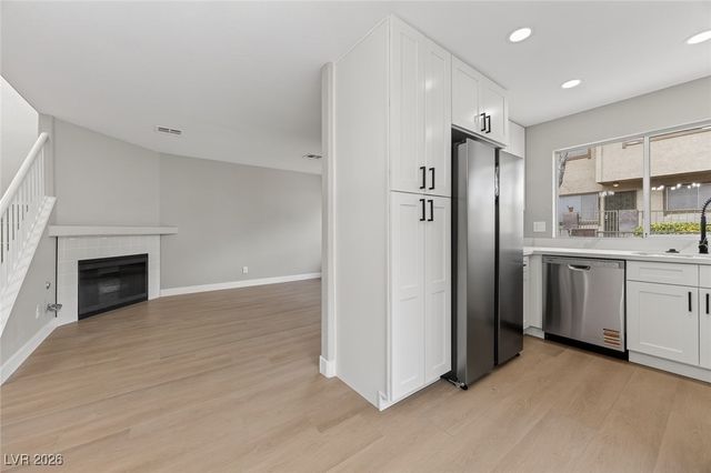 2228 Silver Pine Drive, Las Vegas, NV 89108