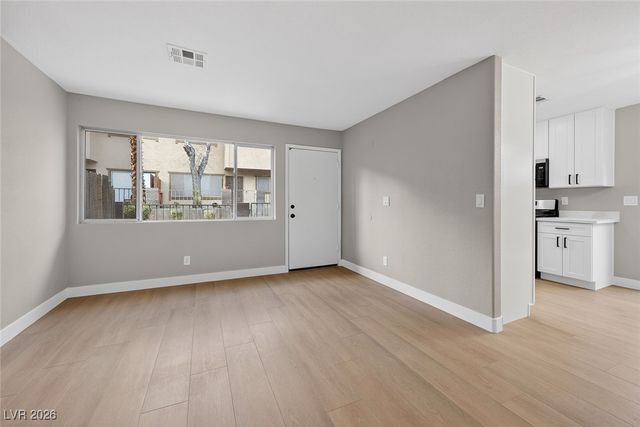 2228 Silver Pine Drive, Las Vegas, NV 89108