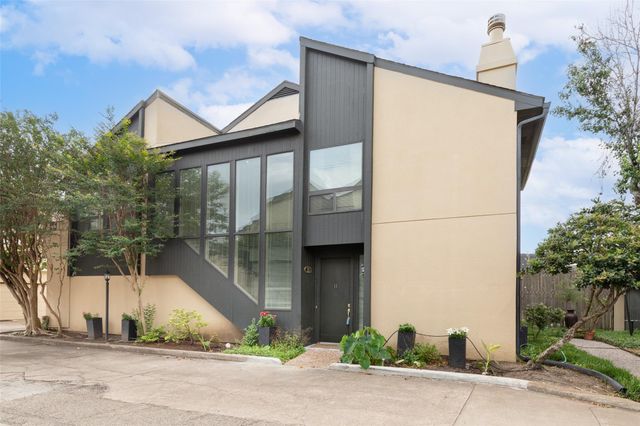 1116 Bering Drive 11, Houston, TX 77057