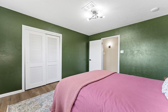 1700 N H St, Midland, TX 79705