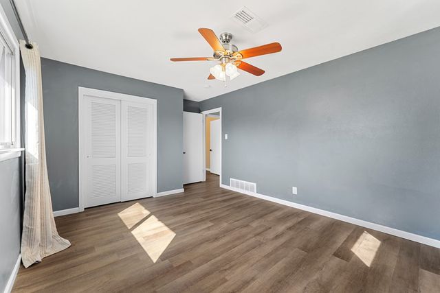 1700 N H St, Midland, TX 79705