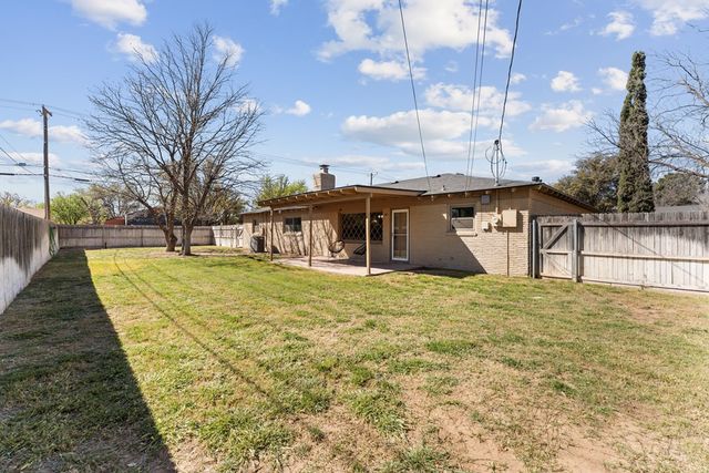 1700 N H St, Midland, TX 79705