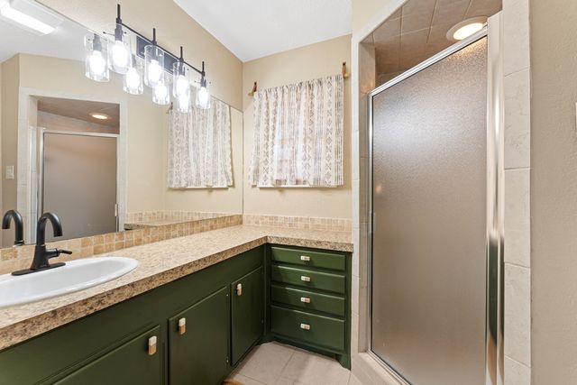 1700 N H St, Midland, TX 79705