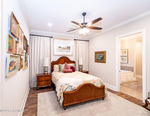 209 Oak Village Drive, Scott, LA 70583