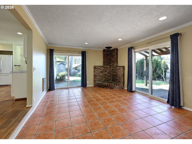 201 Ne 126TH Ave, Portland, OR 97230