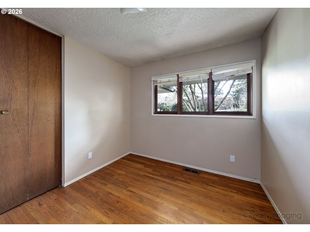 201 Ne 126TH Ave, Portland, OR 97230