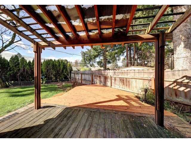 201 Ne 126TH Ave, Portland, OR 97230