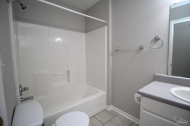 7135 Pearson Rd 7, Pensacola, FL 32526