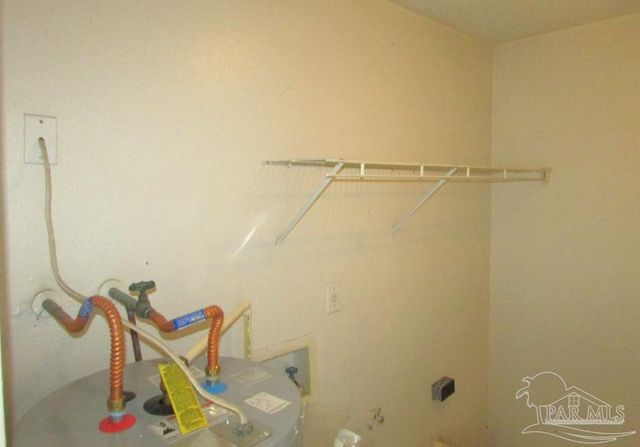 7135 Pearson Rd 7, Pensacola, FL 32526
