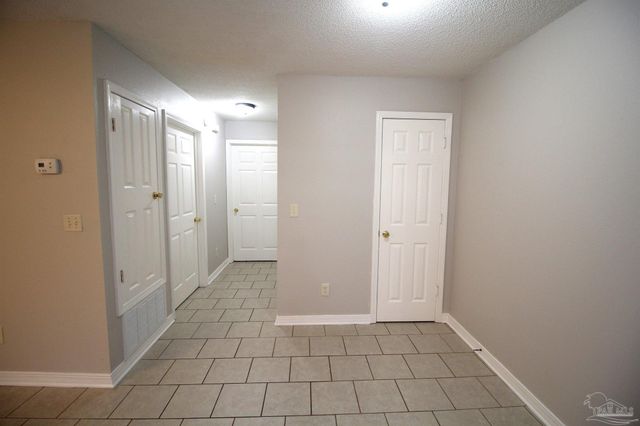 7135 Pearson Rd 7, Pensacola, FL 32526