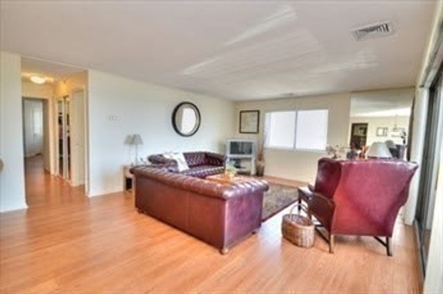 295 Lynn Shore Drive 307, Swampscott, MA 01907